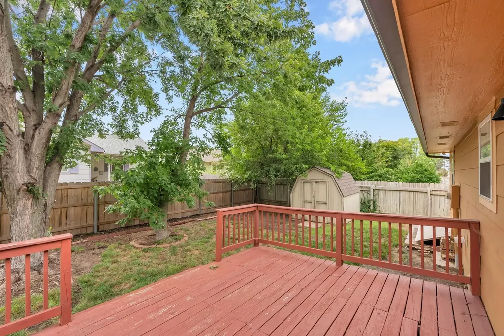 1937 S Shiloh Circle Wichita KS 67207