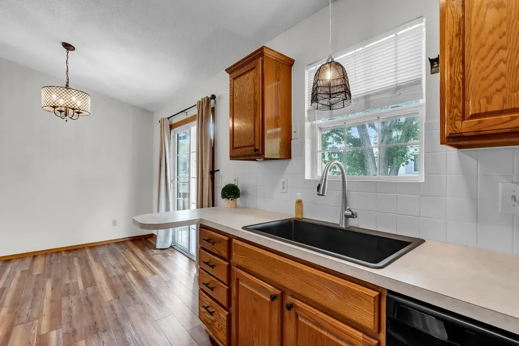 1937 S Shiloh Circle Wichita KS 67207