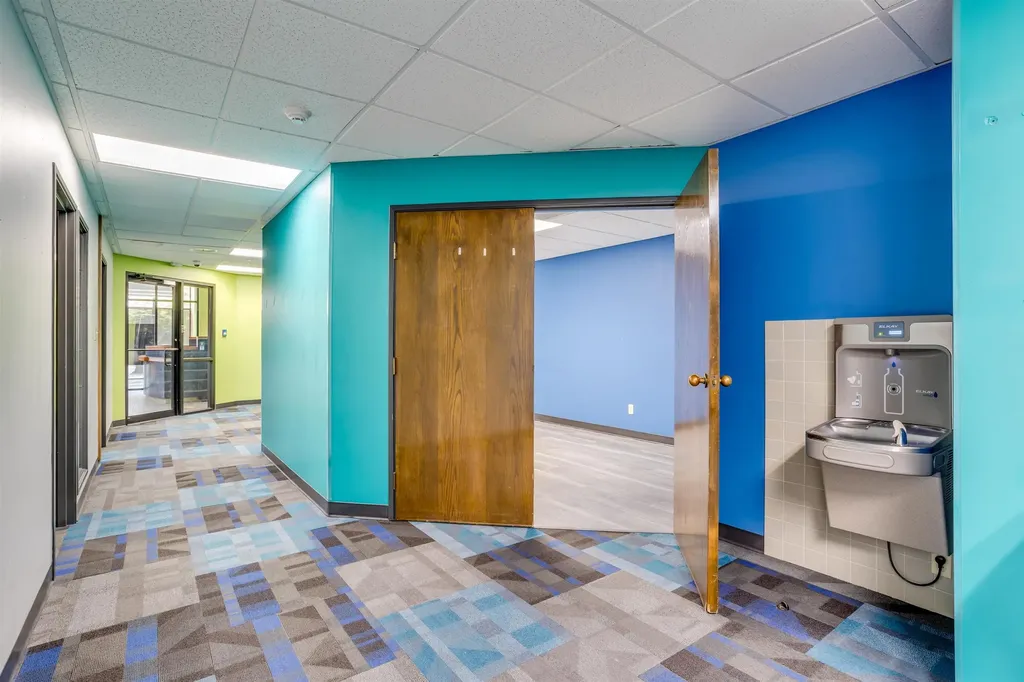 500 W 1st Avenue Hutchinson KS 67501