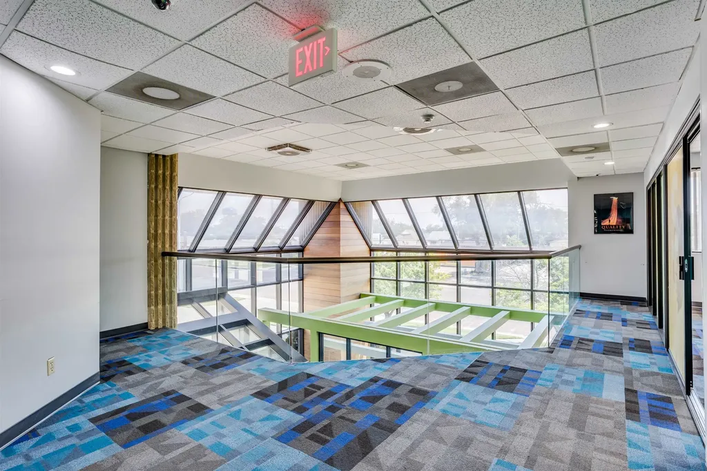500 W 1st Avenue Hutchinson KS 67501