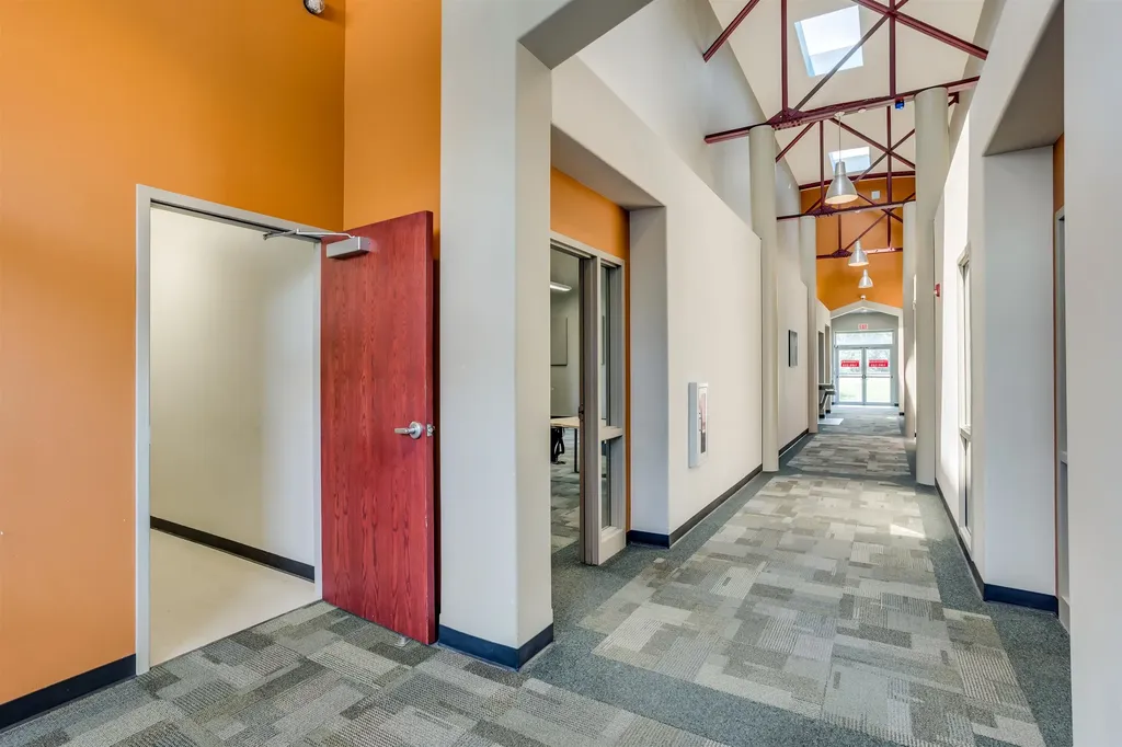500 W 1st Avenue Hutchinson KS 67501