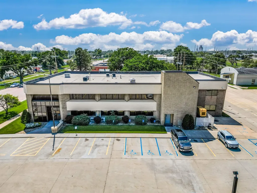 500 W 1st Avenue Hutchinson KS 67501