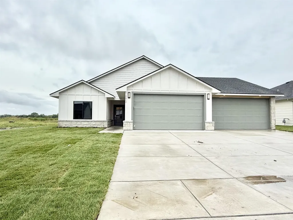 2612 S Willow Oak Street Wichita KS 67230