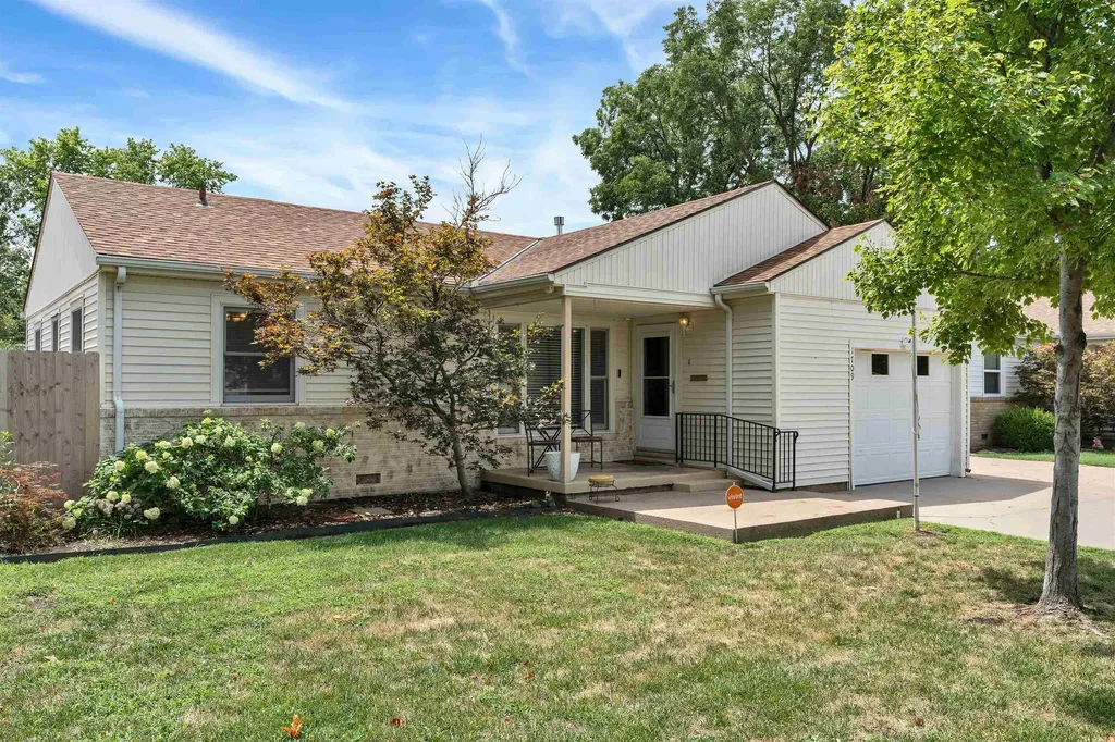 1709 W Dallas Street Wichita KS 67217