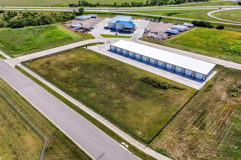 1.7+/- Acres On E Mason Drive Kechi KS 67067