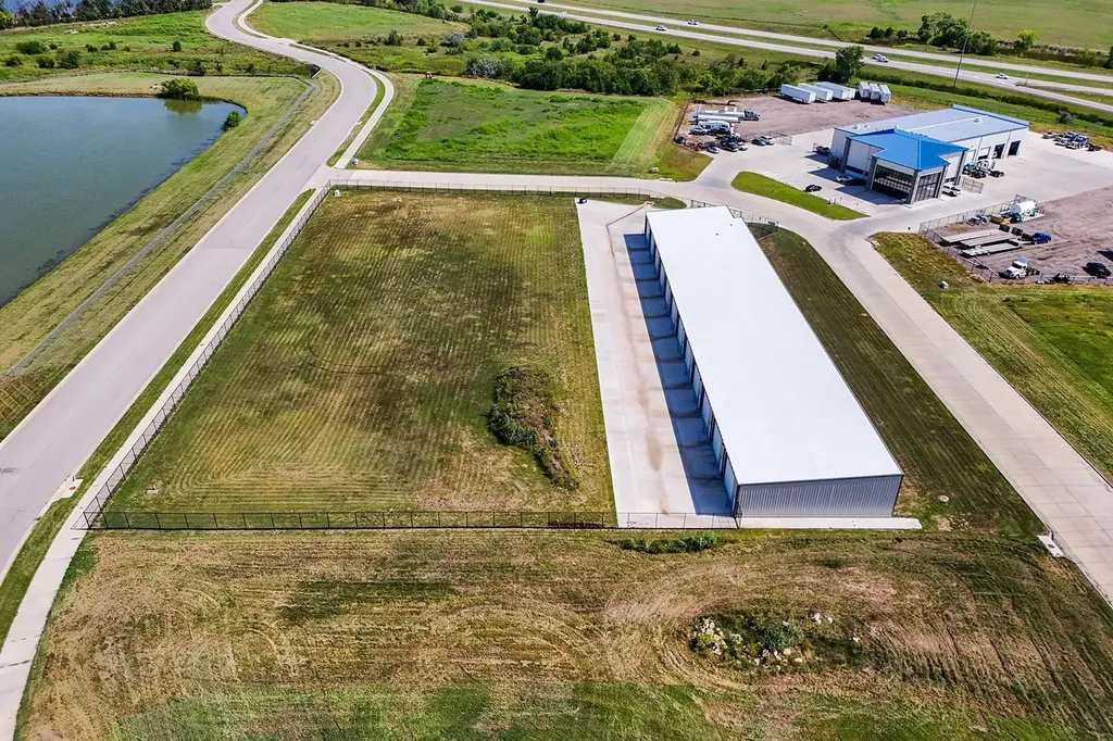 1.7+/- Acres On E Mason Drive Kechi KS 67067
