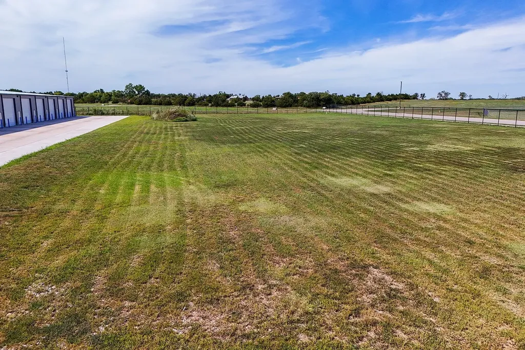 1.7+/- Acres On E Mason Drive Kechi KS 67067