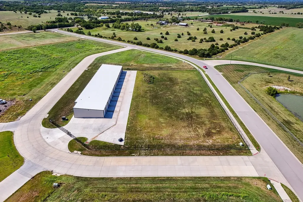 1.7+/- Acres On E Mason Drive Kechi KS 67067