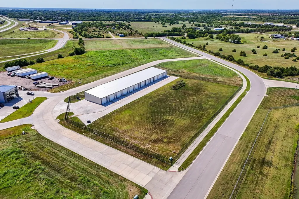 1.7+/- Acres On E Mason Drive Kechi KS 67067