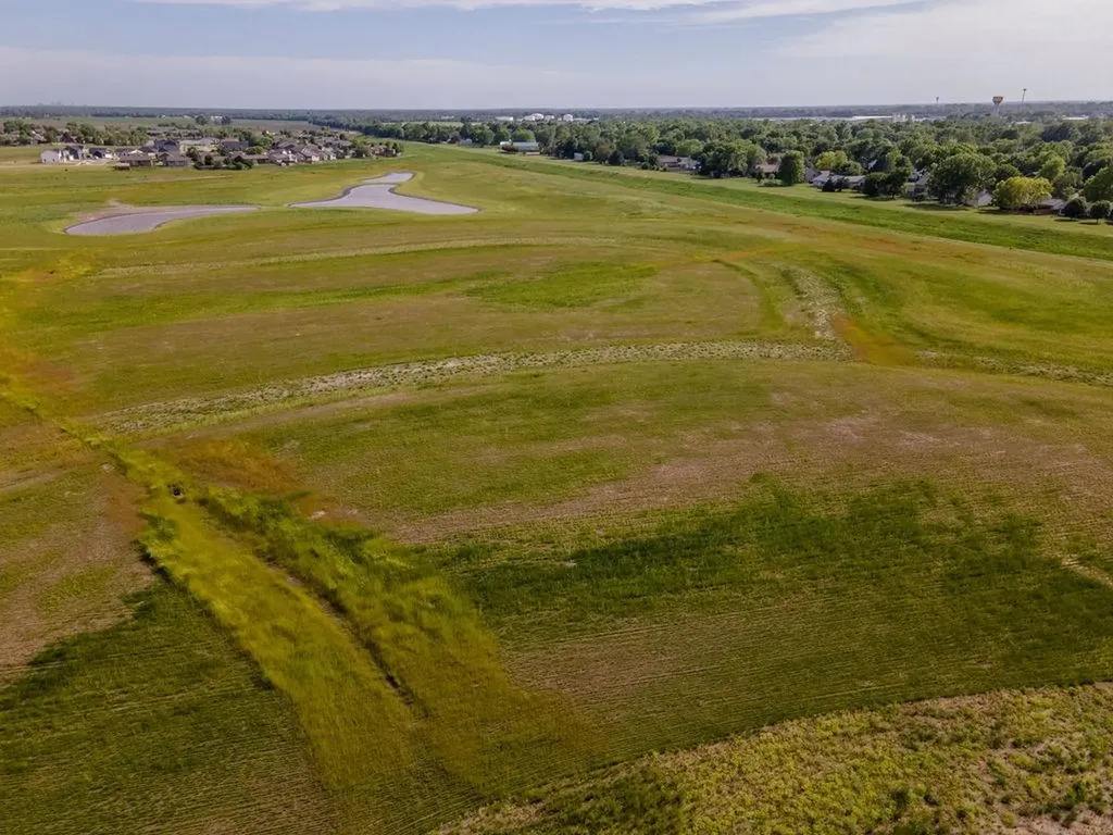 Lot 2 Block A E Amber Ridge Valley Center KS 67147