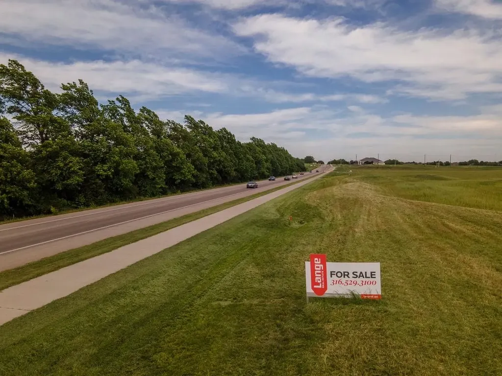 Lot 2 Block A E Amber Ridge Valley Center KS 67147