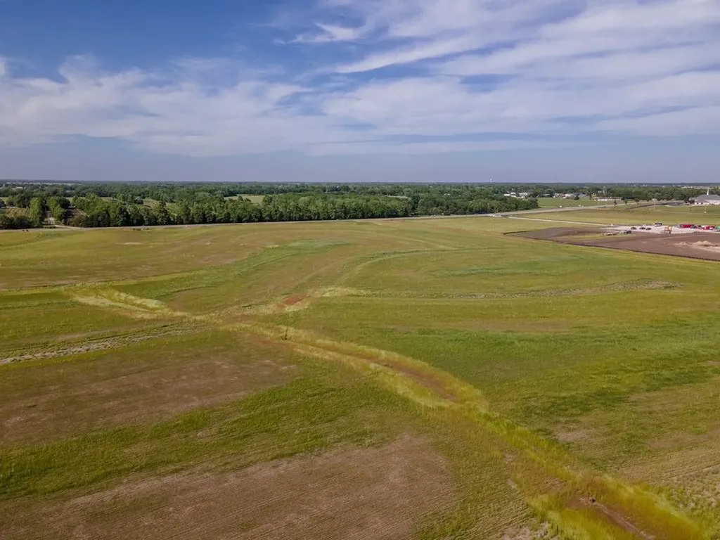 Lot 5 Block A E Amber Ridge Valley Center KS 67147
