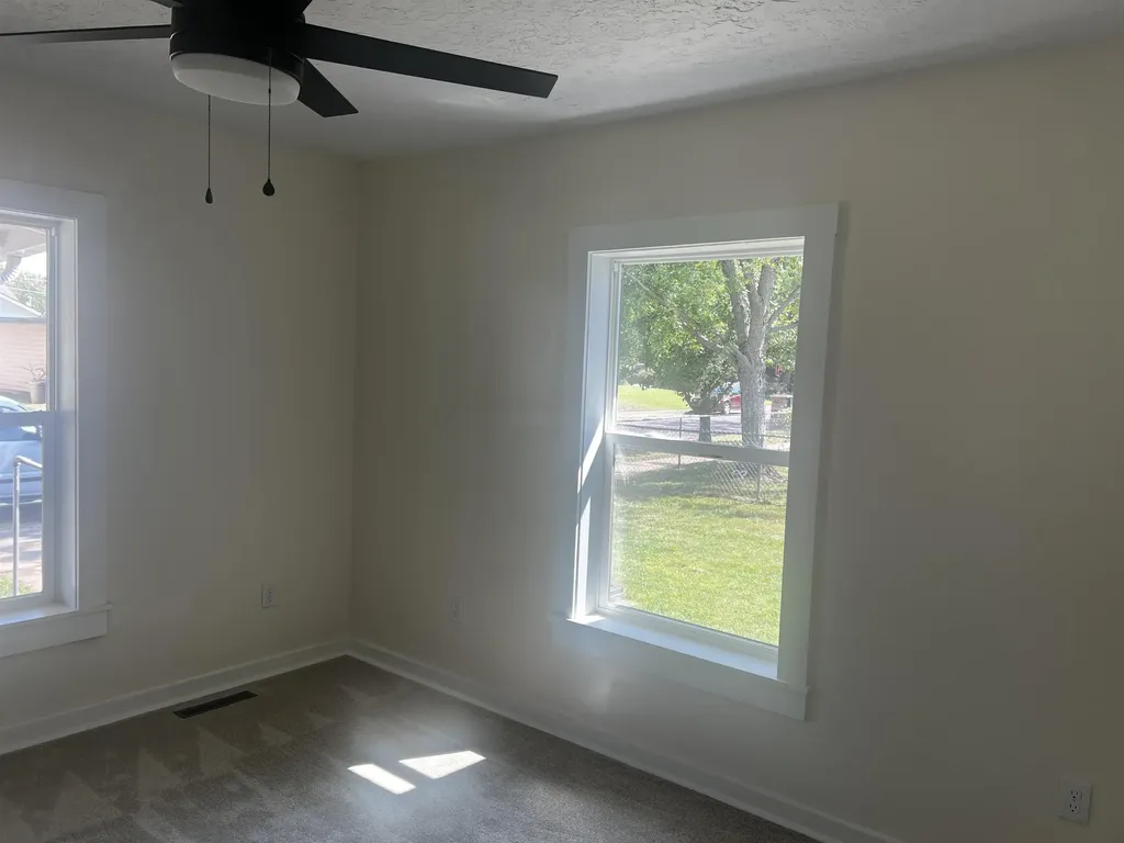 925 N 1st Arkansas City KS 67005