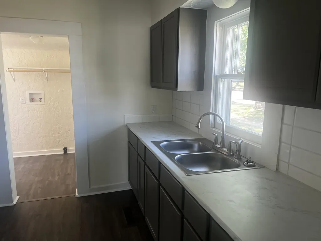 925 N 1st Arkansas City KS 67005