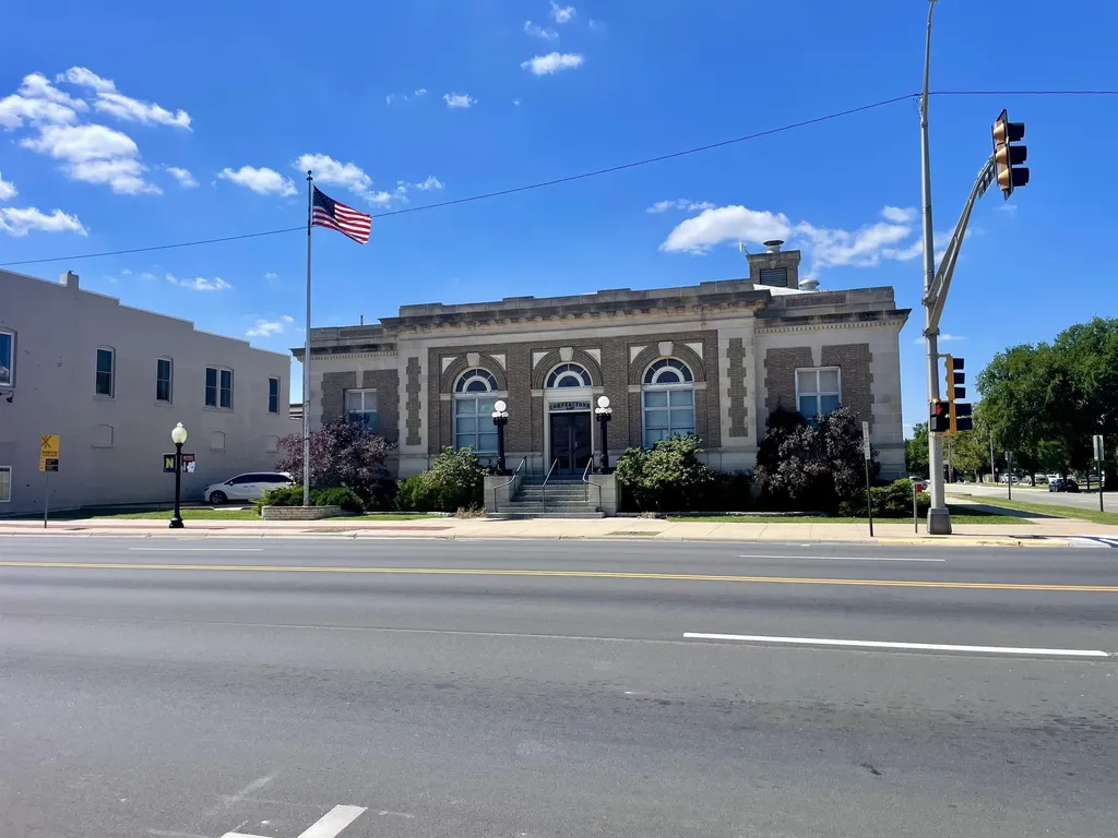 725 N Main Street Newton KS 67114