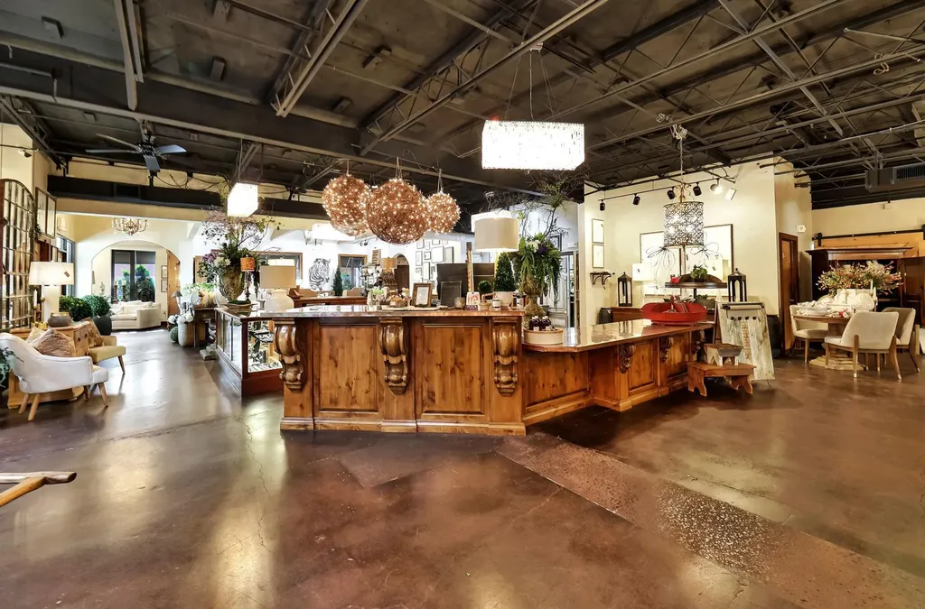 6200 E Central Wichita KS 67208
