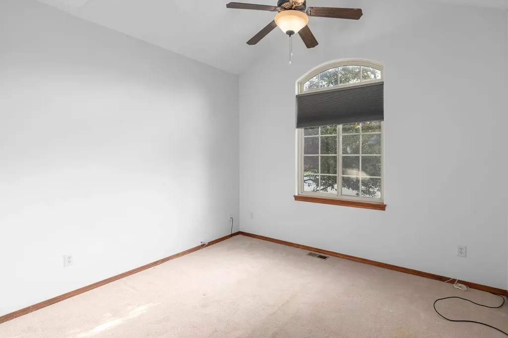 1007 S Lynnrae Wichita KS 67207