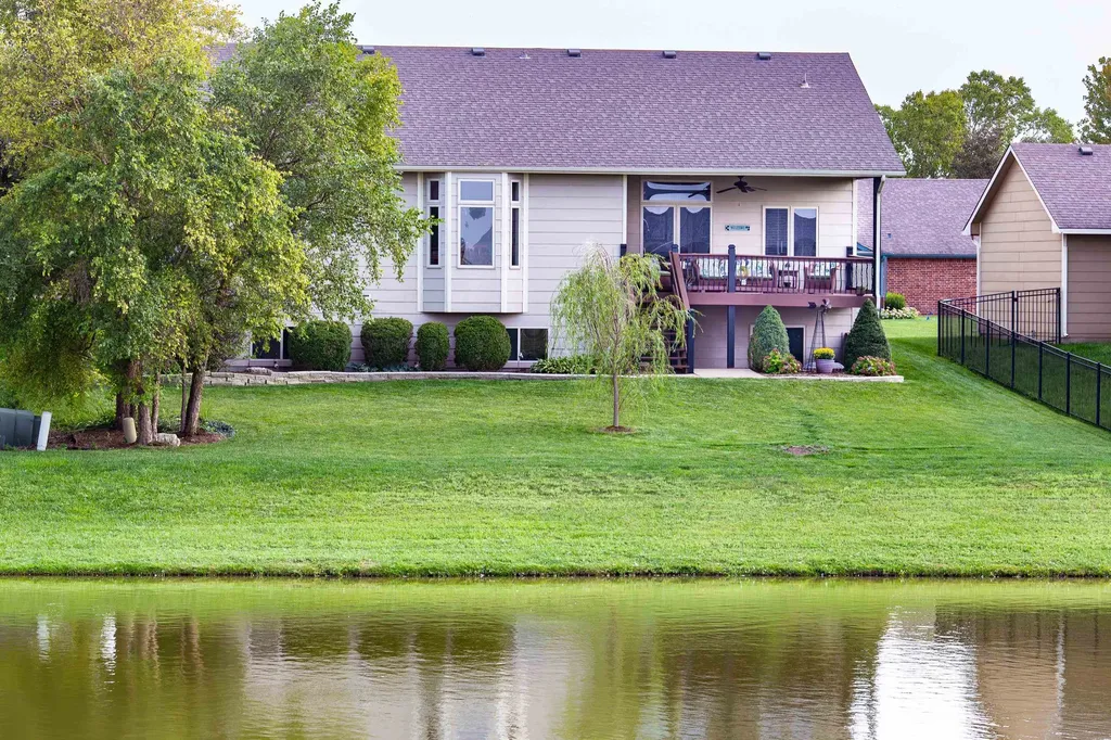 4713 N Spyglass Street Wichita KS 67226