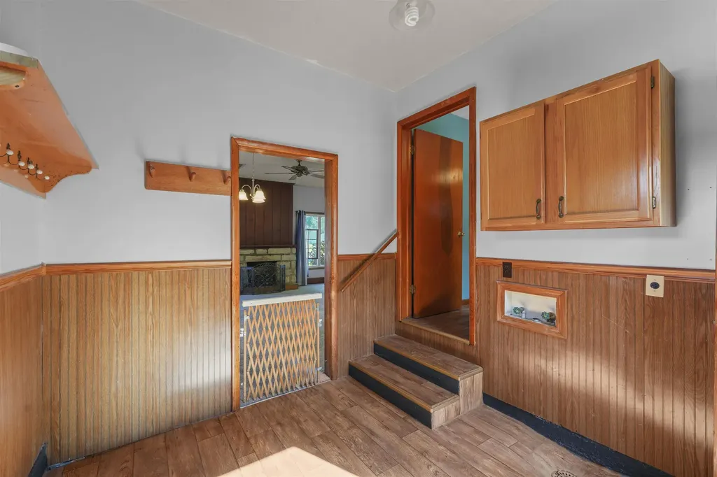 1301 Allison Street Newton KS 67114