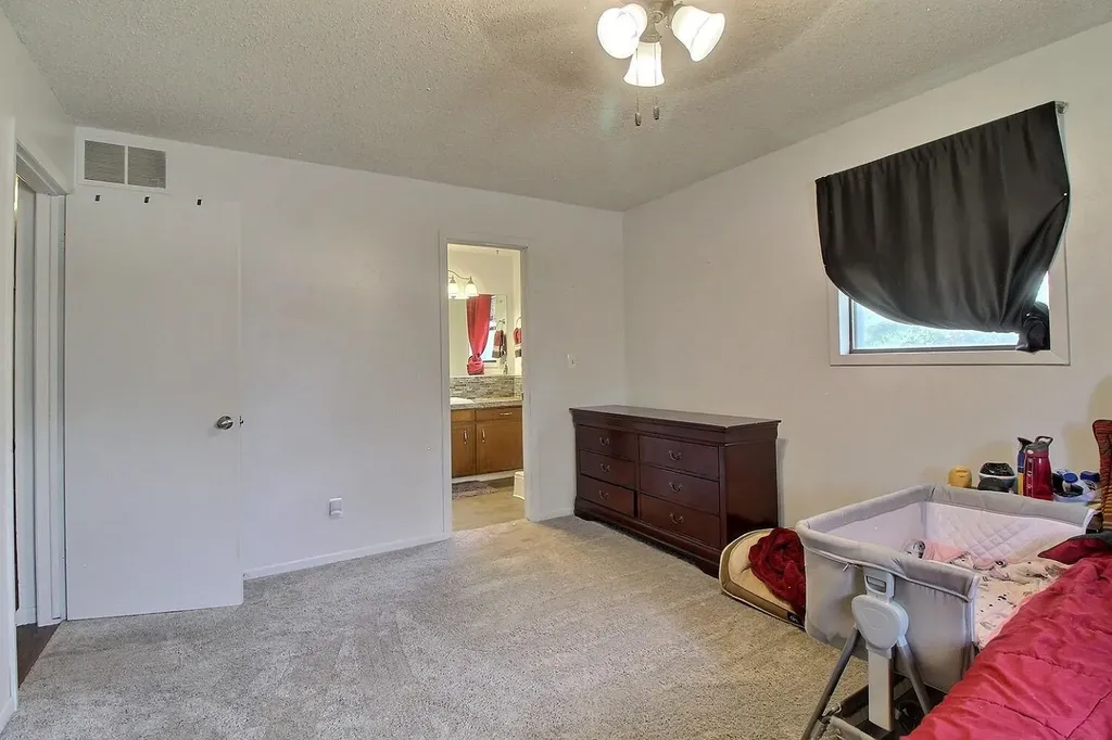 411 S Washington Street Belle Plaine KS 67013