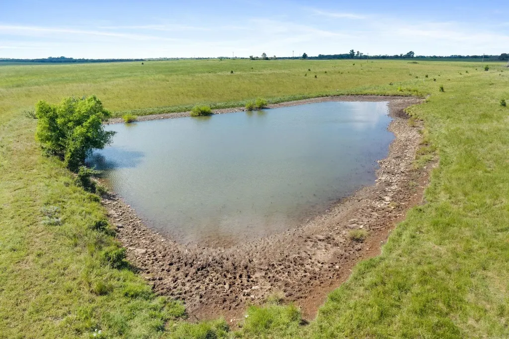 2591 SW 220th Street Douglass KS 67039