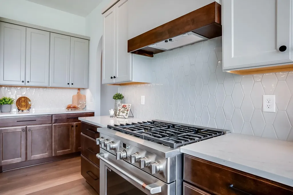 280 S Wellcrest Court Wichita KS 67052