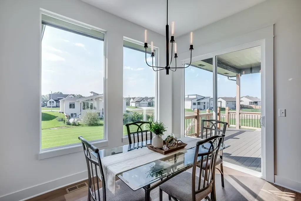 280 S Wellcrest Court Wichita KS 67052