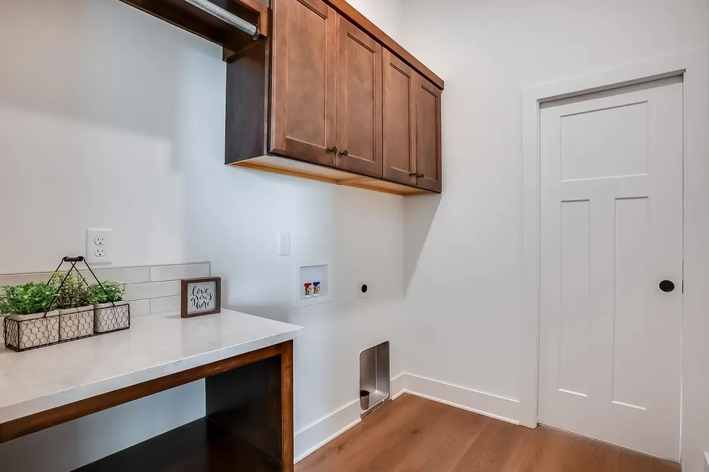 280 S Wellcrest Court Wichita KS 67052