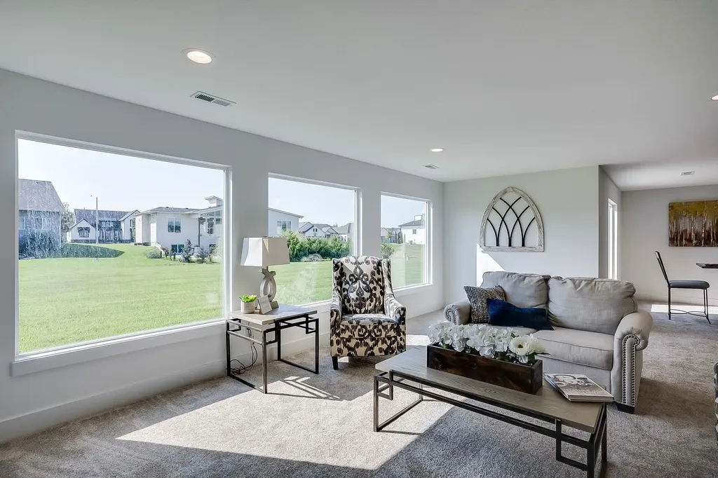 280 S Wellcrest Court Wichita KS 67052