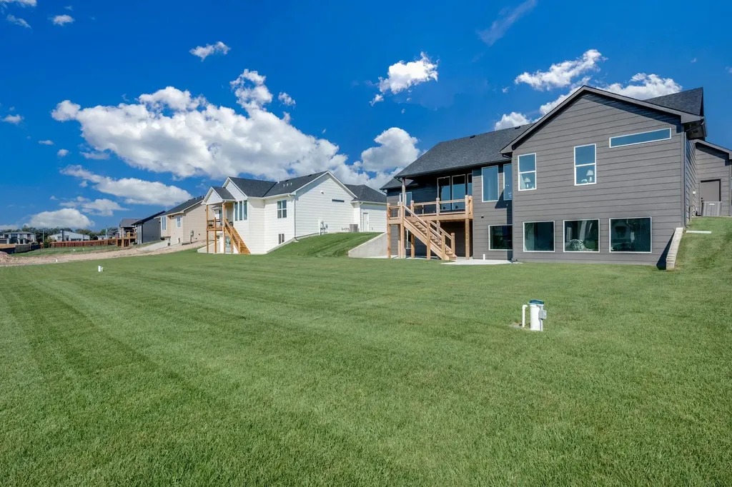 280 S Wellcrest Court Wichita KS 67052