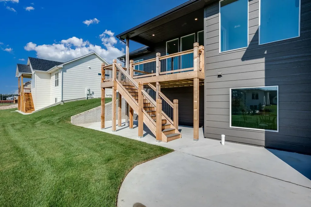 280 S Wellcrest Court Wichita KS 67052