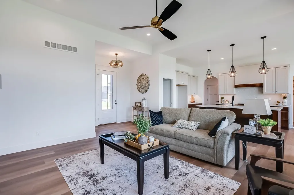 280 S Wellcrest Court Wichita KS 67052