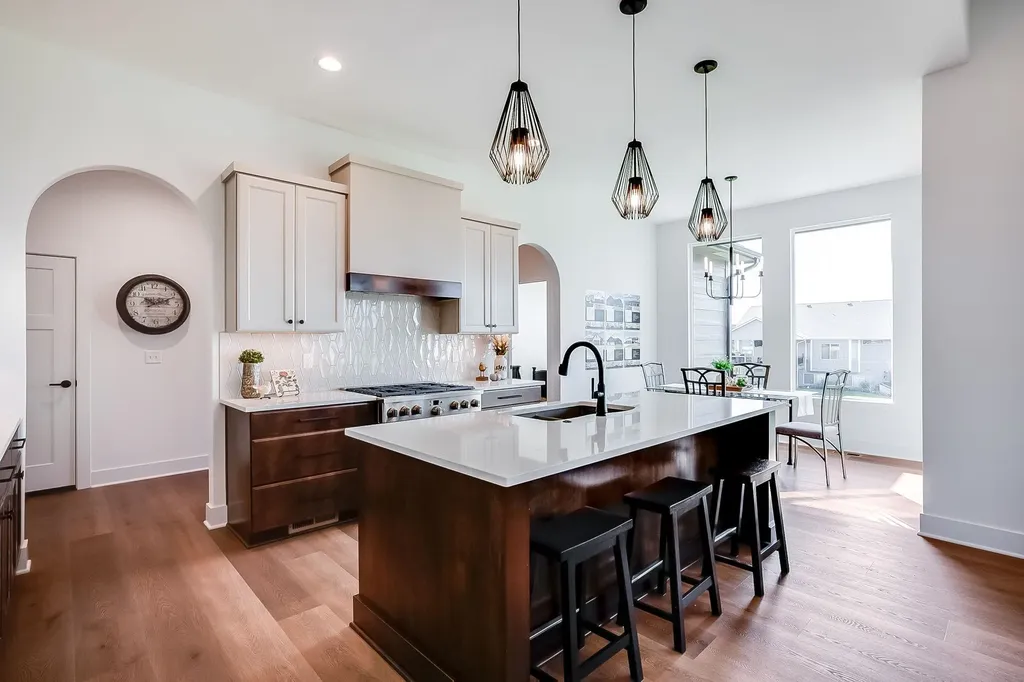 280 S Wellcrest Court Wichita KS 67052