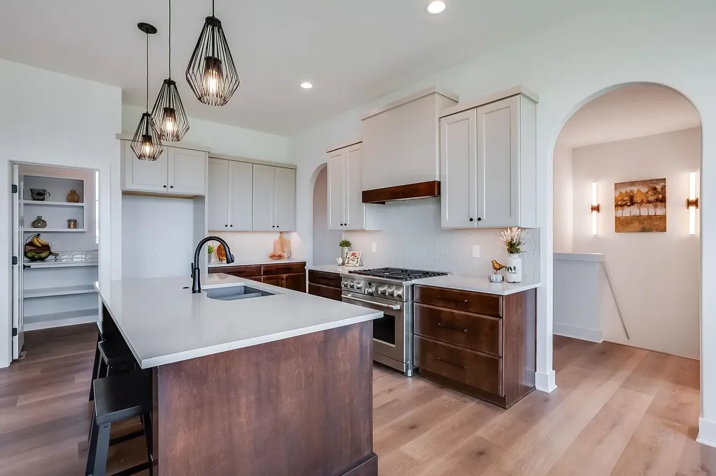 280 S Wellcrest Court Wichita KS 67052