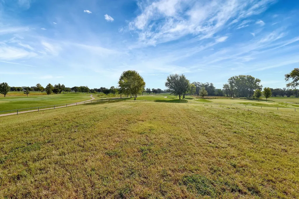1436 N Lake Road Cheney KS 67025