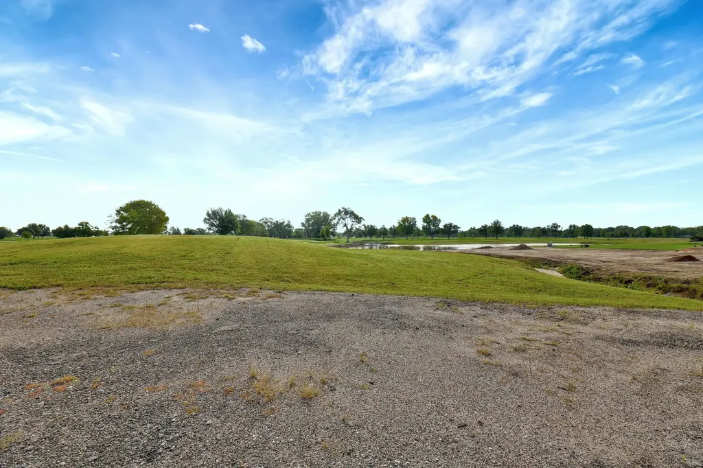 1436 N Lake Road Cheney KS 67025