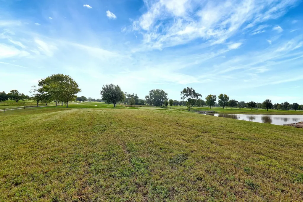 1436 N Lake Road Cheney KS 67025