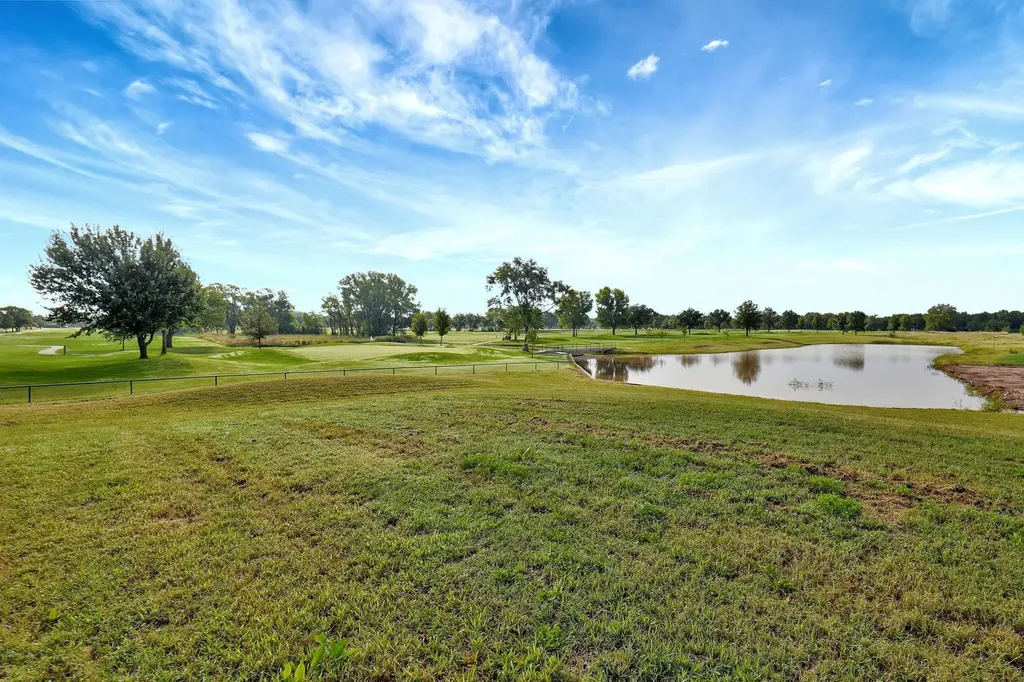 1436 N Lake Road Cheney KS 67025