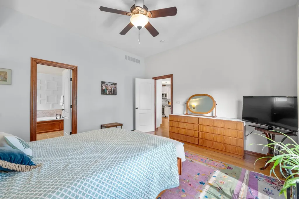 438 S Fawnwood Street Wichita KS 67235