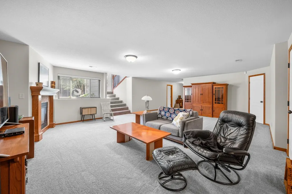 438 S Fawnwood Street Wichita KS 67235