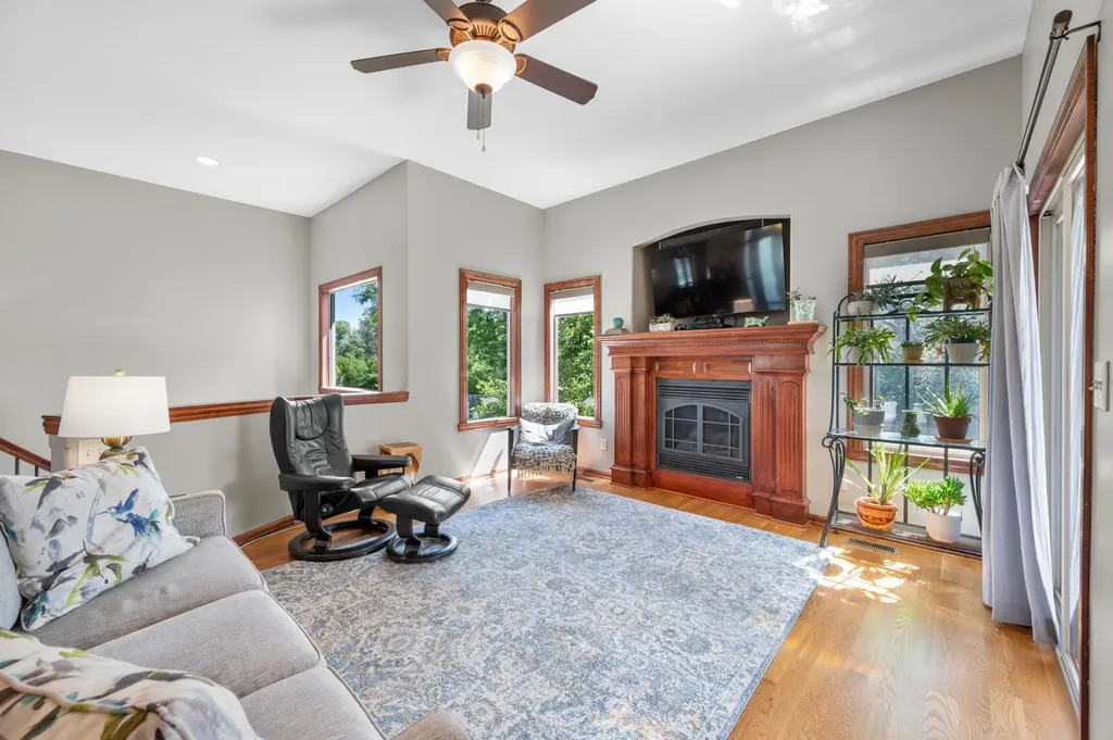 438 S Fawnwood Street Wichita KS 67235