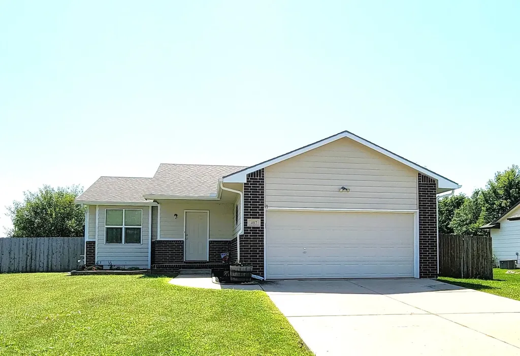 407 E Hickory Court Mulvane KS 67110