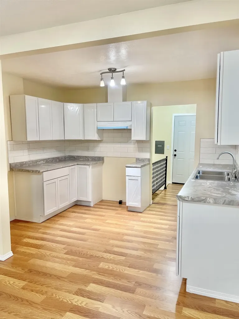 616 N Madison Avenue Wichita KS 67214