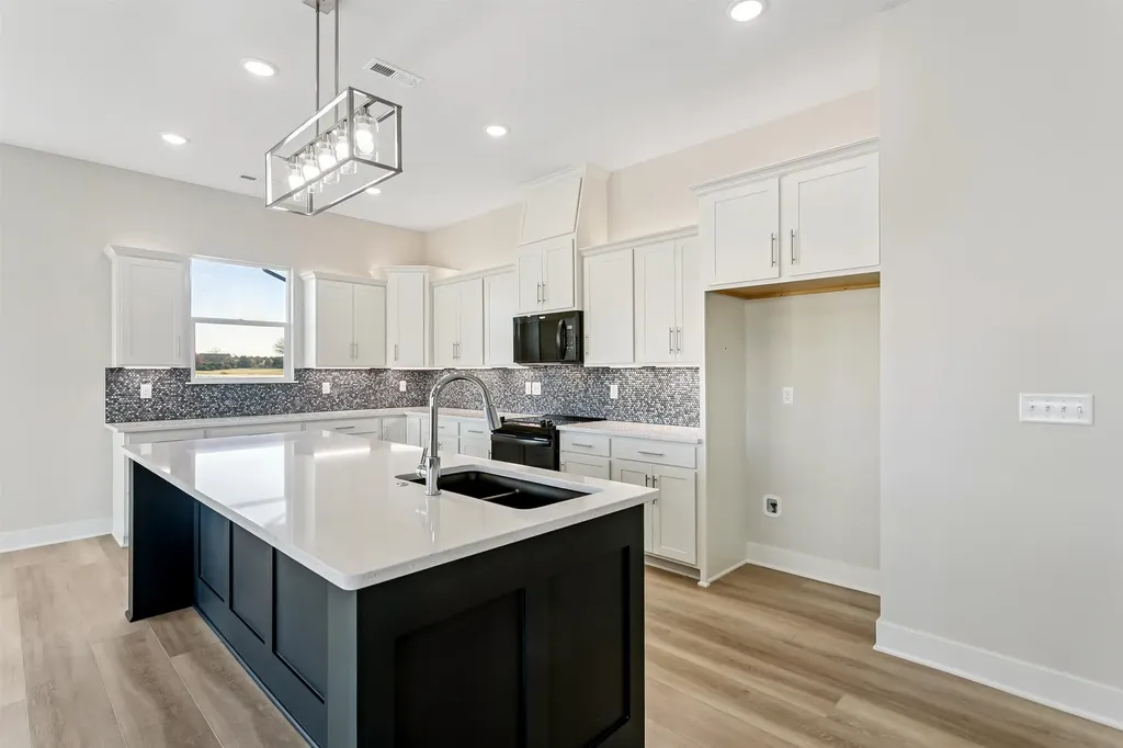 1640 E Appleton Street Valley Center KS 67147