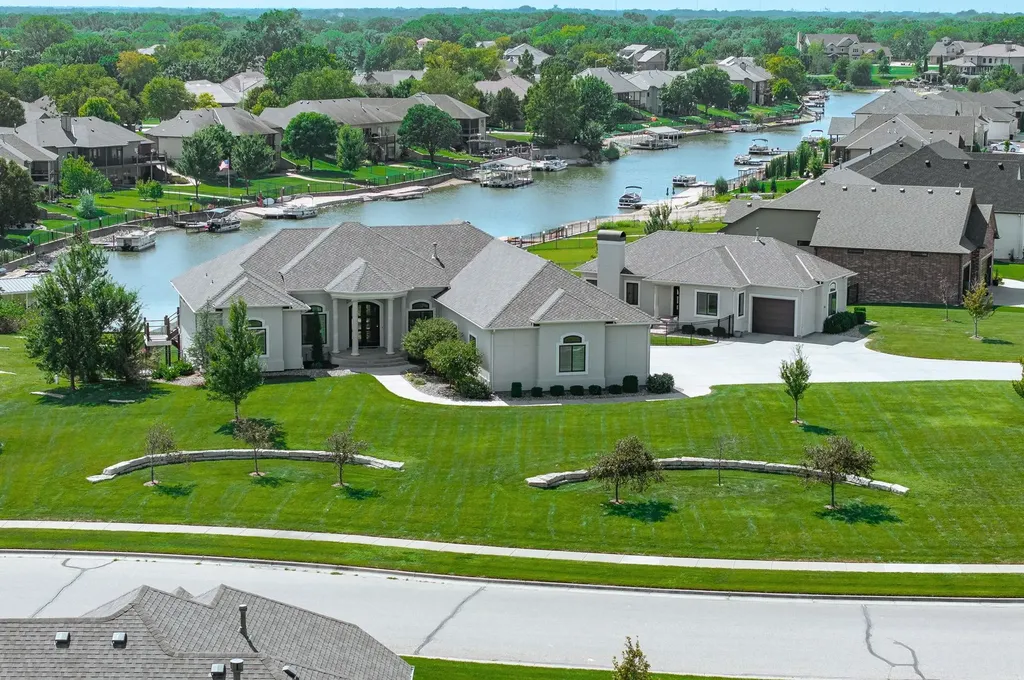 2901 W Crystal Beach Street Wichita KS 67204