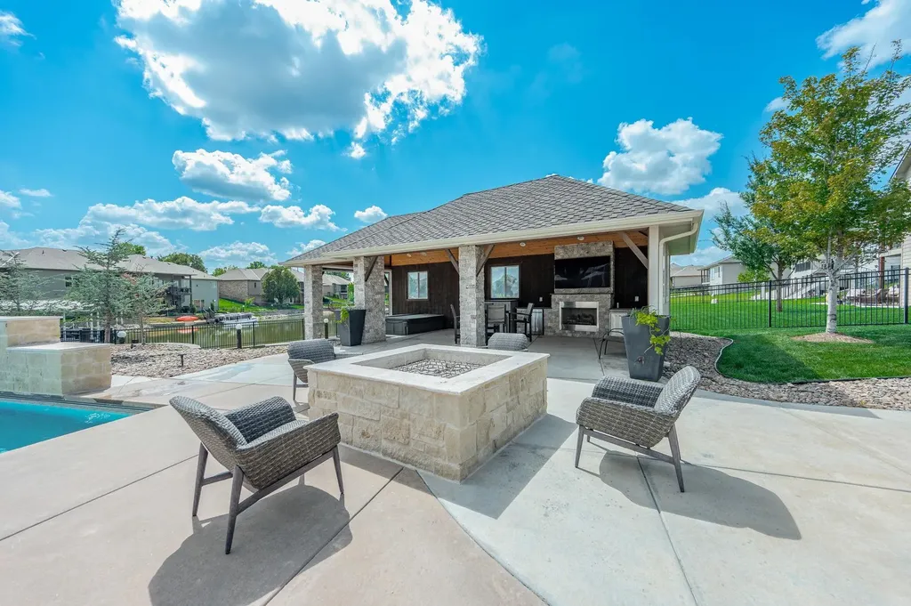2901 W Crystal Beach Street Wichita KS 67204