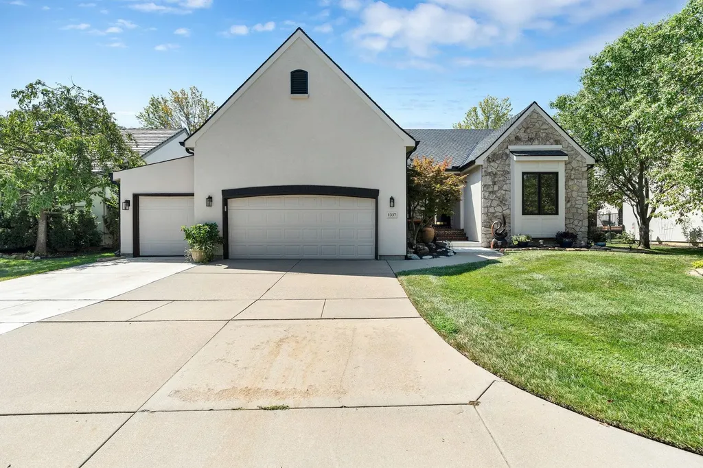 1337 N White Tail Court Wichita KS 67206