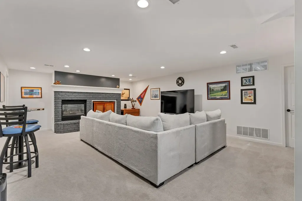 1337 N White Tail Court Wichita KS 67206