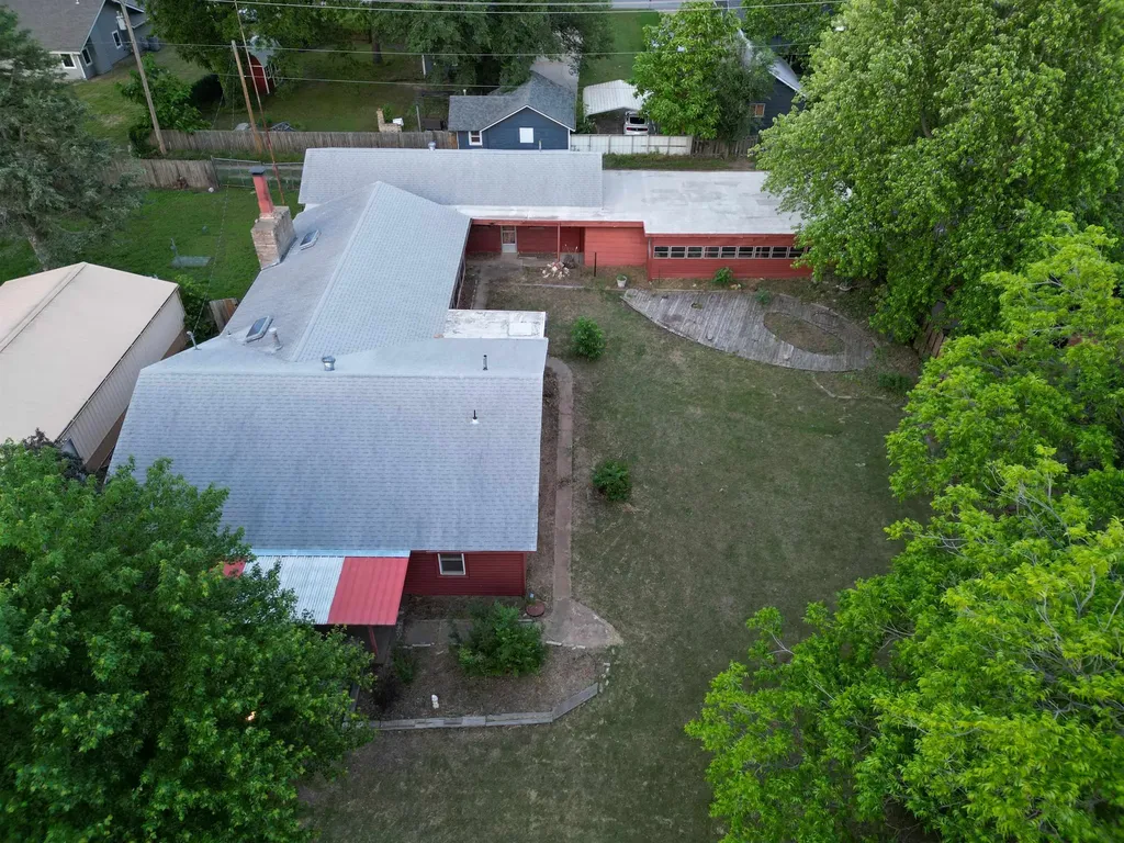 1326 N C Street Arkansas City KS 67005