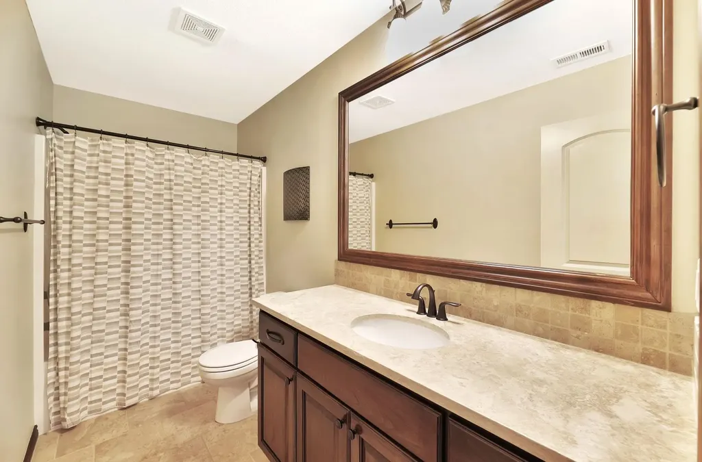 116 N Fawnwood Street Wichita KS 67235